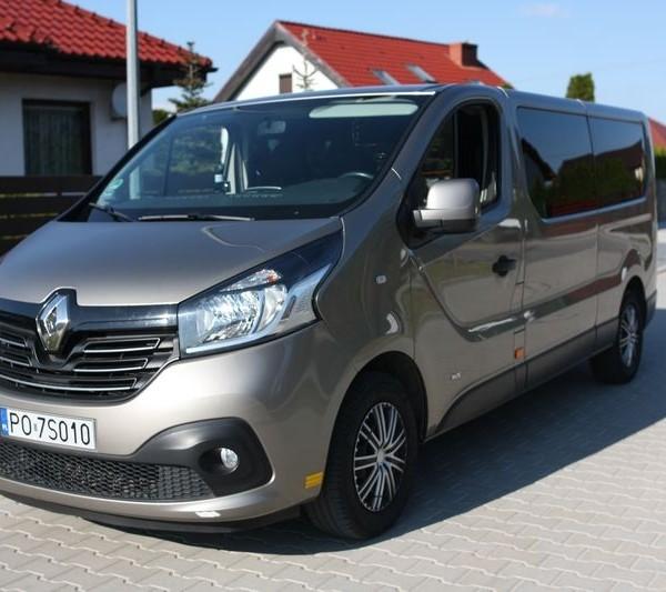 Renault Trafic | Fox Travel